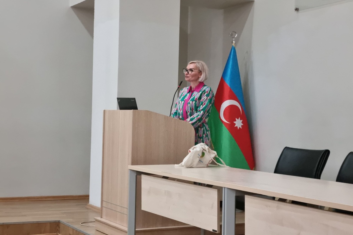 Polşa universitetinin professorları BMU-da olublar